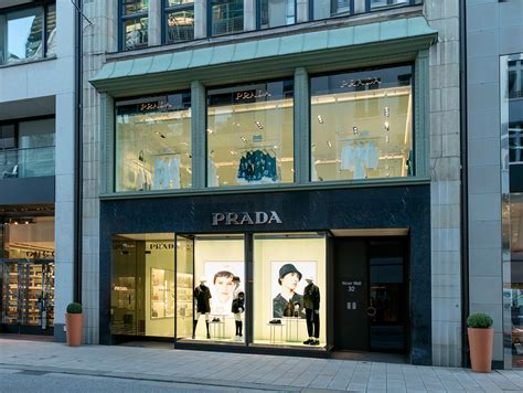 prada hamburg rezensionen|PRADA .